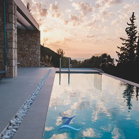 Z 4 Luxury Villa