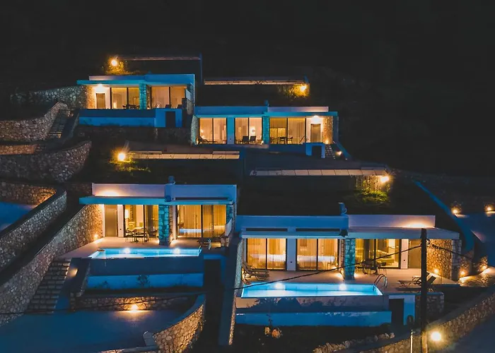 Z 4 Luxury * Agios Ioannis (Lefkada)